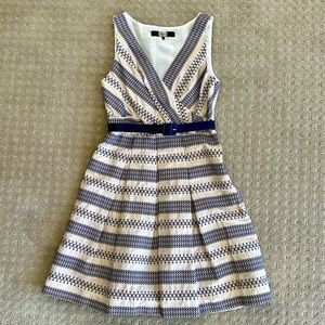 LIKE NEW! Eva Franco Belted Ivory/Gold Dress With Blue Stripe Detail, Size 2